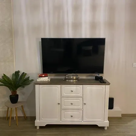 Large Beautiful Near The Negresco